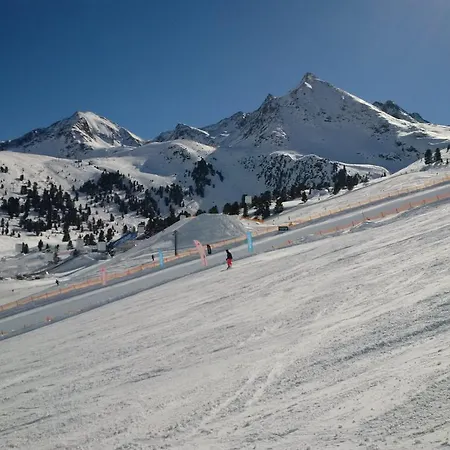 Modern Ski-in 2020m 2xdoppelbett * Kühtai